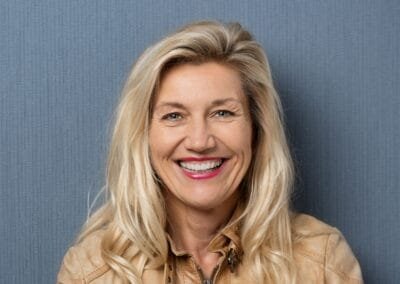 Dominique : « Ma peau est moins fatiguée, plus lumineuse et surtout plus lisse »
