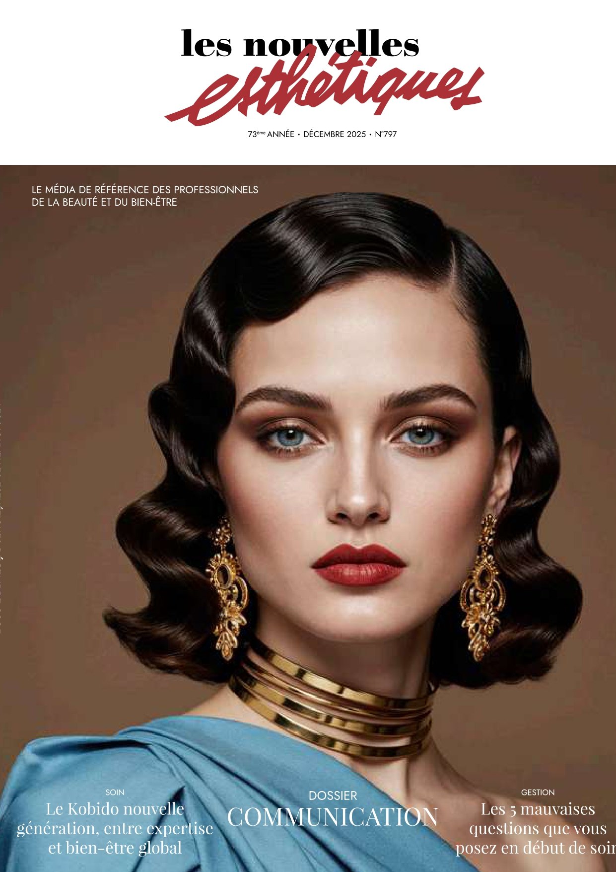 LNE décembre 2025.1_page-0001 CosmoPure - Portrait d'une femme joyeuse après l'utilisation d'un soin CosmoPure, vue de face.